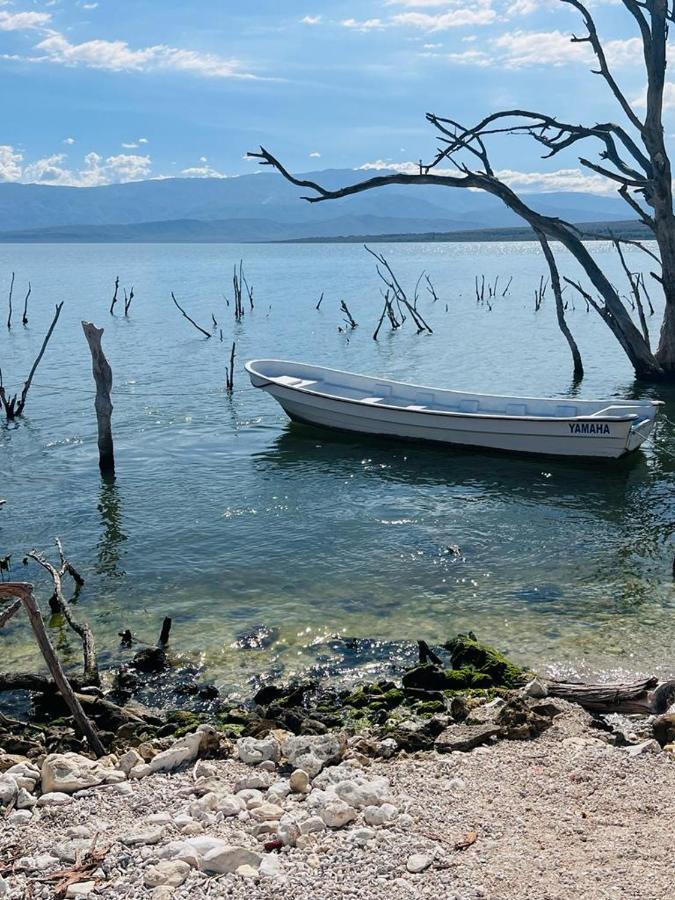 Lago Enriquillo Resort Cerro Al Medio Zewnętrze zdjęcie