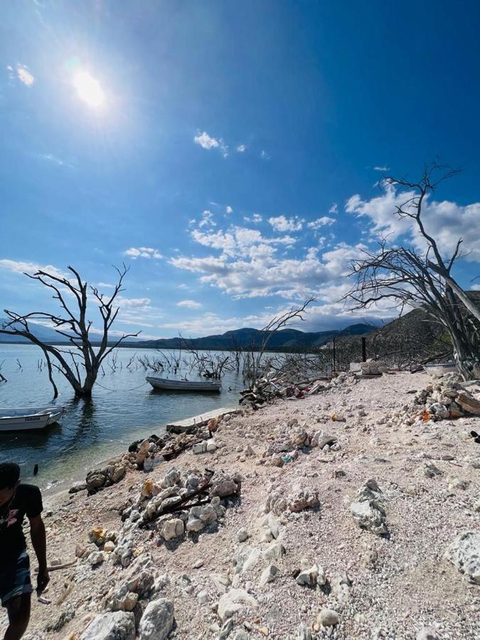 Lago Enriquillo Resort Cerro Al Medio Zewnętrze zdjęcie