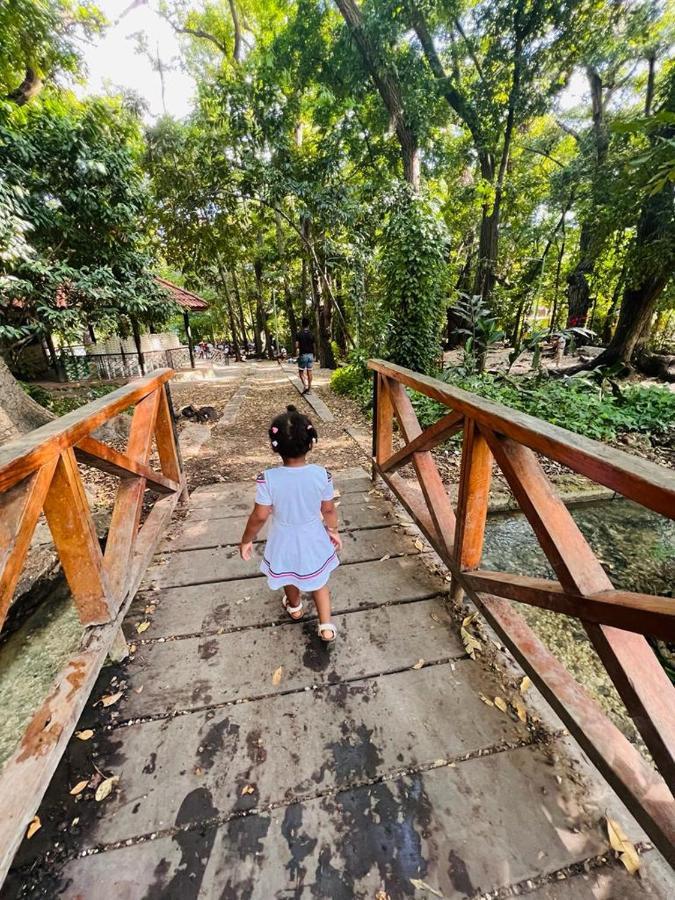 Lago Enriquillo Resort Cerro Al Medio Zewnętrze zdjęcie